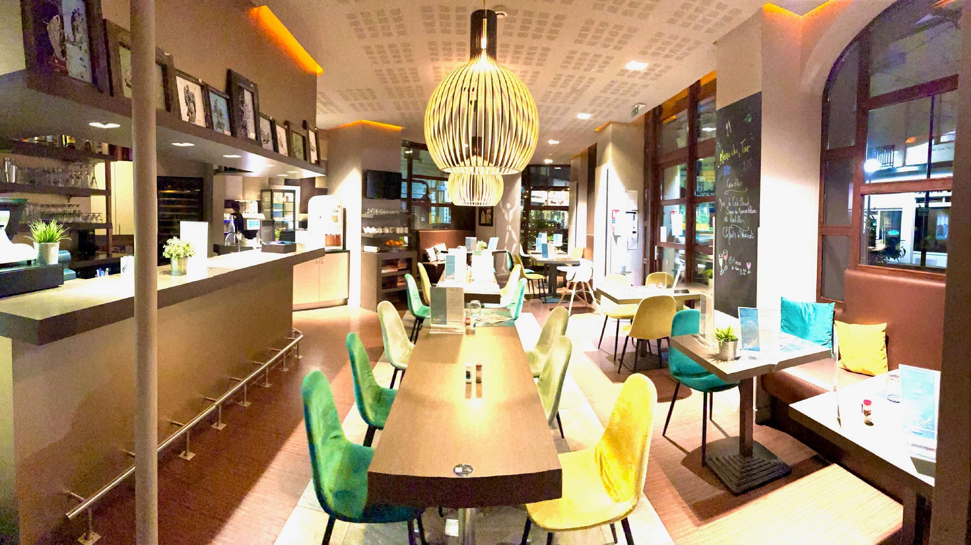 Kyriad Restaurant Centre Spa Vichy Exteriér fotografie